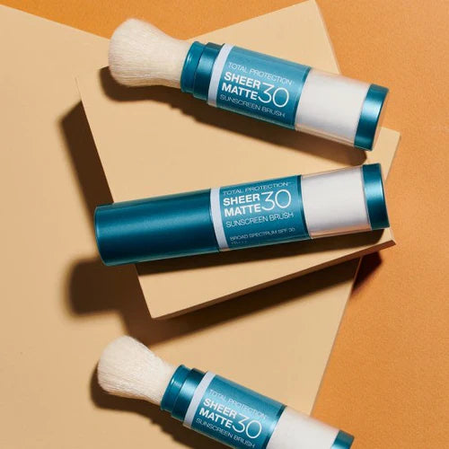 POWDER FORMULA
Sunforgettable® Total Protection® Sheer Matte SPF 30 Sunscreen Brush