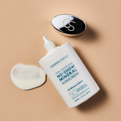 new
COMPLETELY SHEER, WHITE CAST-FREE SPF
Total Protection® No-Show™ Mineral Sunscreen SPF 50